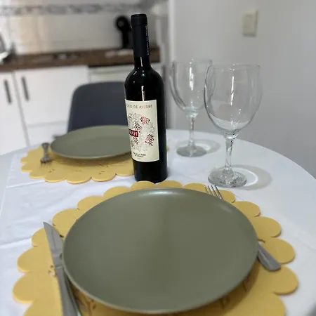 Coqueto Estudio Junto Al Mar-apartamentos Don Diego En La Carihuela