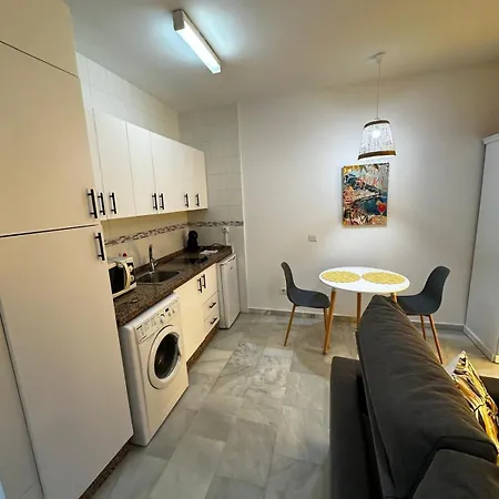 アパート Coqueto Estudio Junto Al Mar-apartamentos Don Diego En La Carihuela トレモリノス